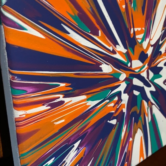 Spin Art Canvas - Picture 2 of 2